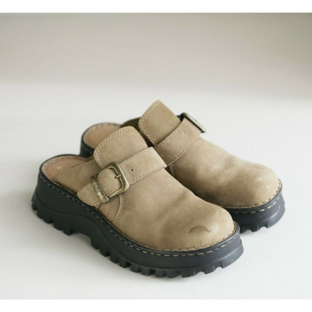 CAT Lug Sole Beige Nubuck Beige Suede Chunky Round toe slide